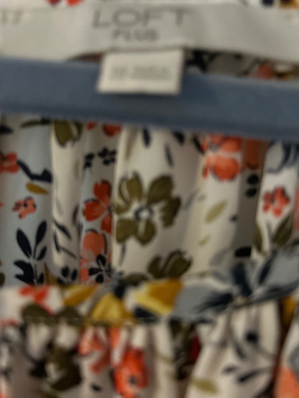 Blouse - Picture 3 of 3